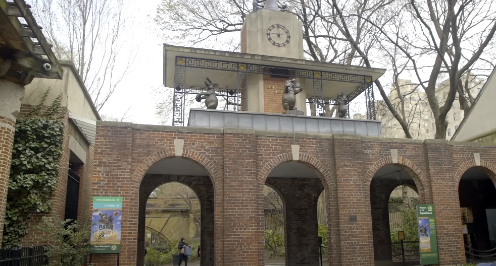 Image of the entrance to Central Park Zoo