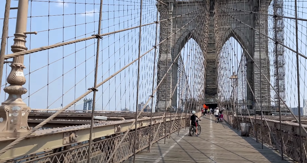 10 Solo Adventures in the Big Apple: Things to Do in New York Alone
